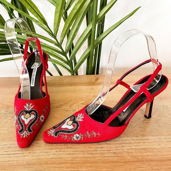 Manolo Blahnik Shoes - Manolo Blahnik Women's Sz 36.5 US 6.5 Red Embroidered Wool Slingback Boho Heels